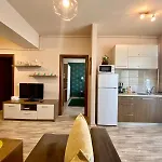 Summerland Nico Apartment *