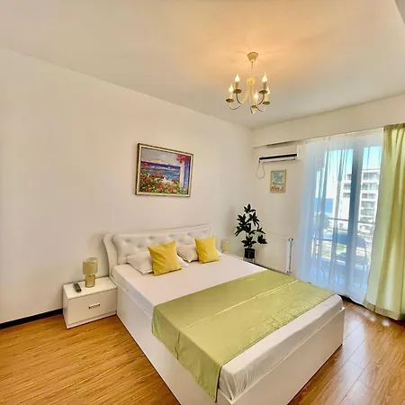 Summerland Nico Apartment Mamaia
