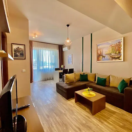 Summerland Nico Apartment *