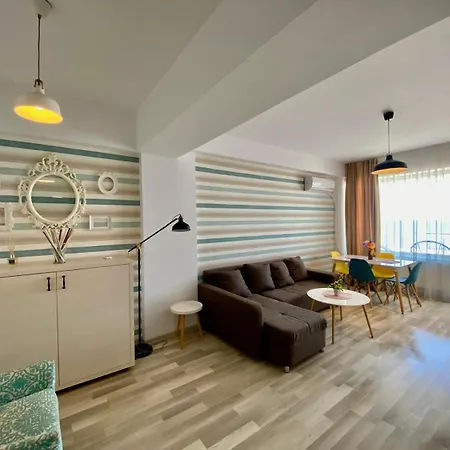 Summerland Nico Apartment *