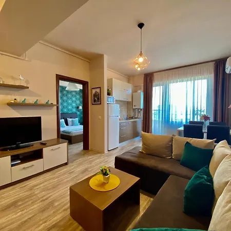 Apartment Summerland Nico Mamaia
